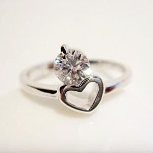 Heart Cz Silver Ring R02