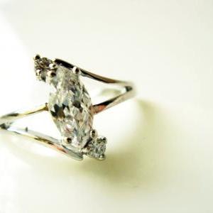 Large Marquise Cz Silver Ring R11