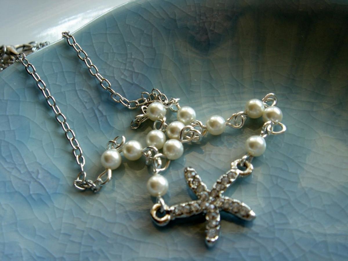Oceane Nautical Ocean Theme Wedding Starfish and Pearl Necklace