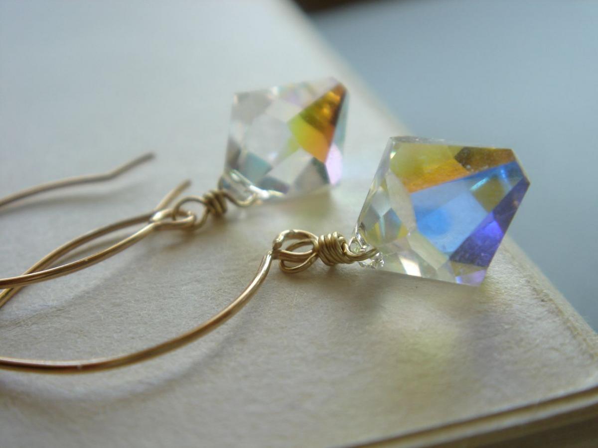 Dazzling Swarovski Crystal Diamond 14k Gold Filled Earrings on Luulla